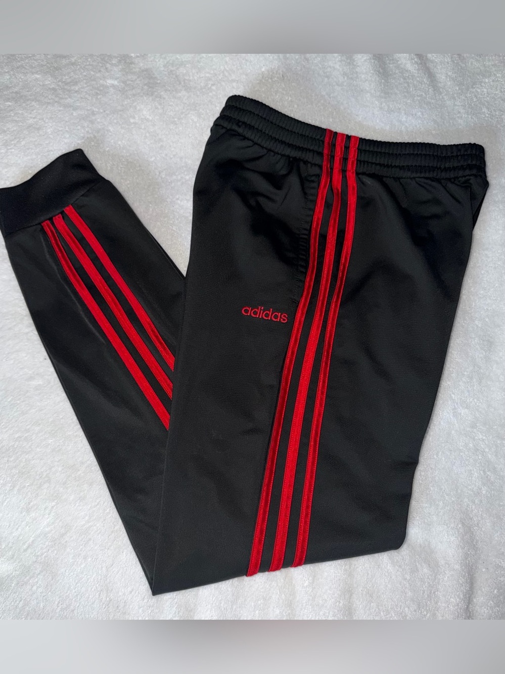EUC Boys Adidas Black Joggers Track Pants with Red Stripes Size Large 14-16